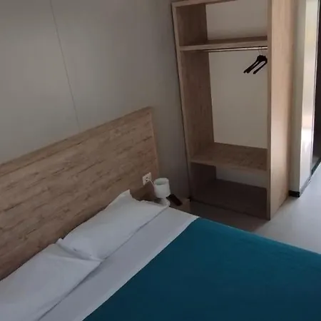 Campingplatz Tropical Bungalow *